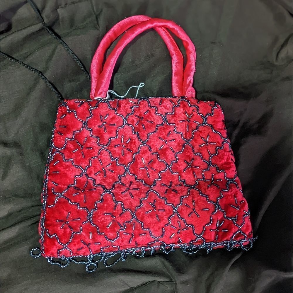 Beautiful beaded bag red  - Picture 2 of 4